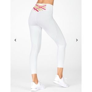 NWOT The Boost II High-Waisted Strappy 7/8